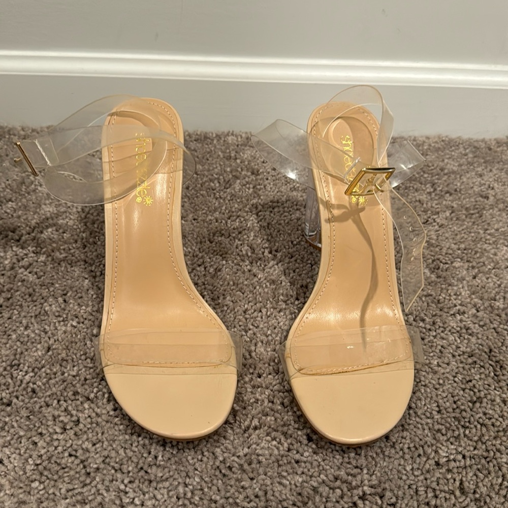Clear shoedazzle heels size 8